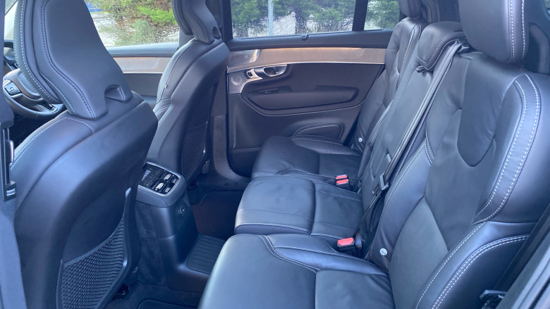 Volvo XC90 2.0 T8 PHEV Ultra Dark 5dr AWD Geartronic Estate